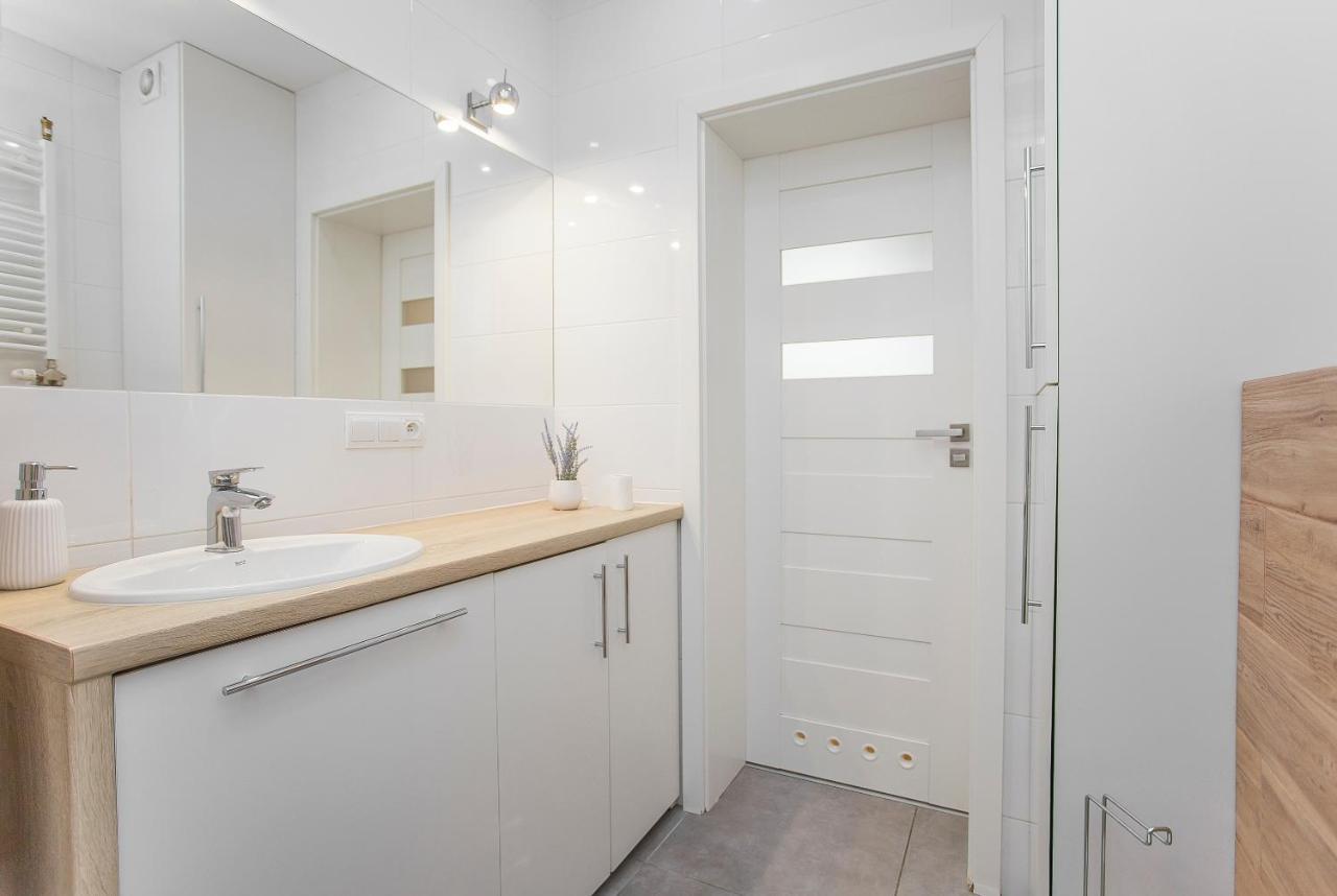 Urban Jungle Apartment In The City Center Bialystok Exterior photo